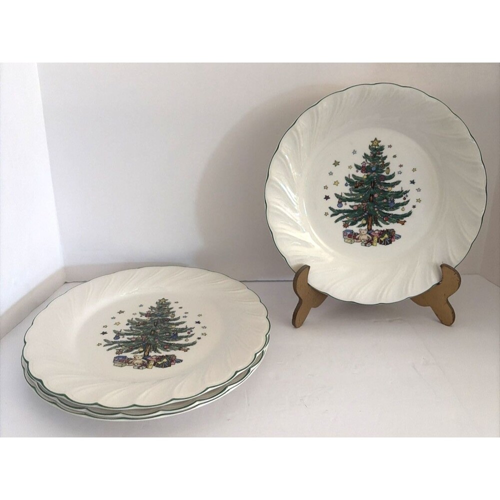NIKKO Happy Holidays Christmas Tree Dinner Plates (set of 4) 10 & 3/4 in. Diam.